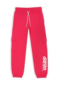 Pantaloni della tuta rosa brillante realizzati in materiale morbido, con vita elastica e lacci, tasche cargo laterali e testo stampato bianco sulla gamba.