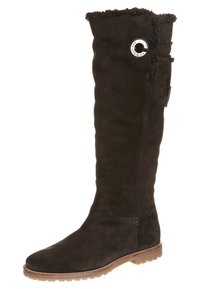 Bota alta hasta la rodilla de ante negro con borde superior peludo, adorno de herraje circular y suela de goma texturizada para mayor agarre.