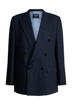Marineblauw dubbelbreasted blazer met dunne witte krijtstrepen, zwarte knopen, inkeping revers en klepzakken.