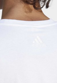 adidas Sportswear Apdrukāts T-krekls - white