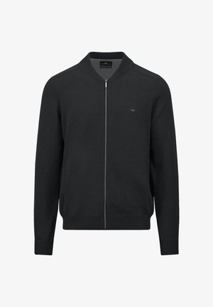 Strickjacke mit durchgehendem Reißverschluss in Schwarz, Strickmaterial, gerippte Bündchen und Saum, dezentes Branding auf der linken Brust, leichtes Design, ideal zum Schichten.