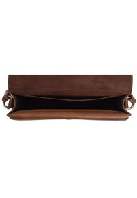 Braune Lederhandtasche mit glatter Außenseite und weichem, suede-artigem Innenraum. Verfügt über ein einzelnes Fach mit einer Einschubtasche.