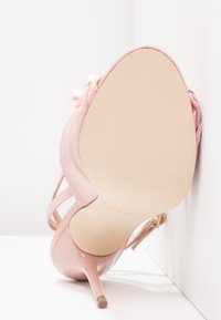 Call it Spring Sandales à talons hauts - light pink
