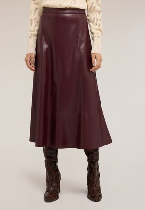 IN SPALMATO - Gonna a campana - bordeaux