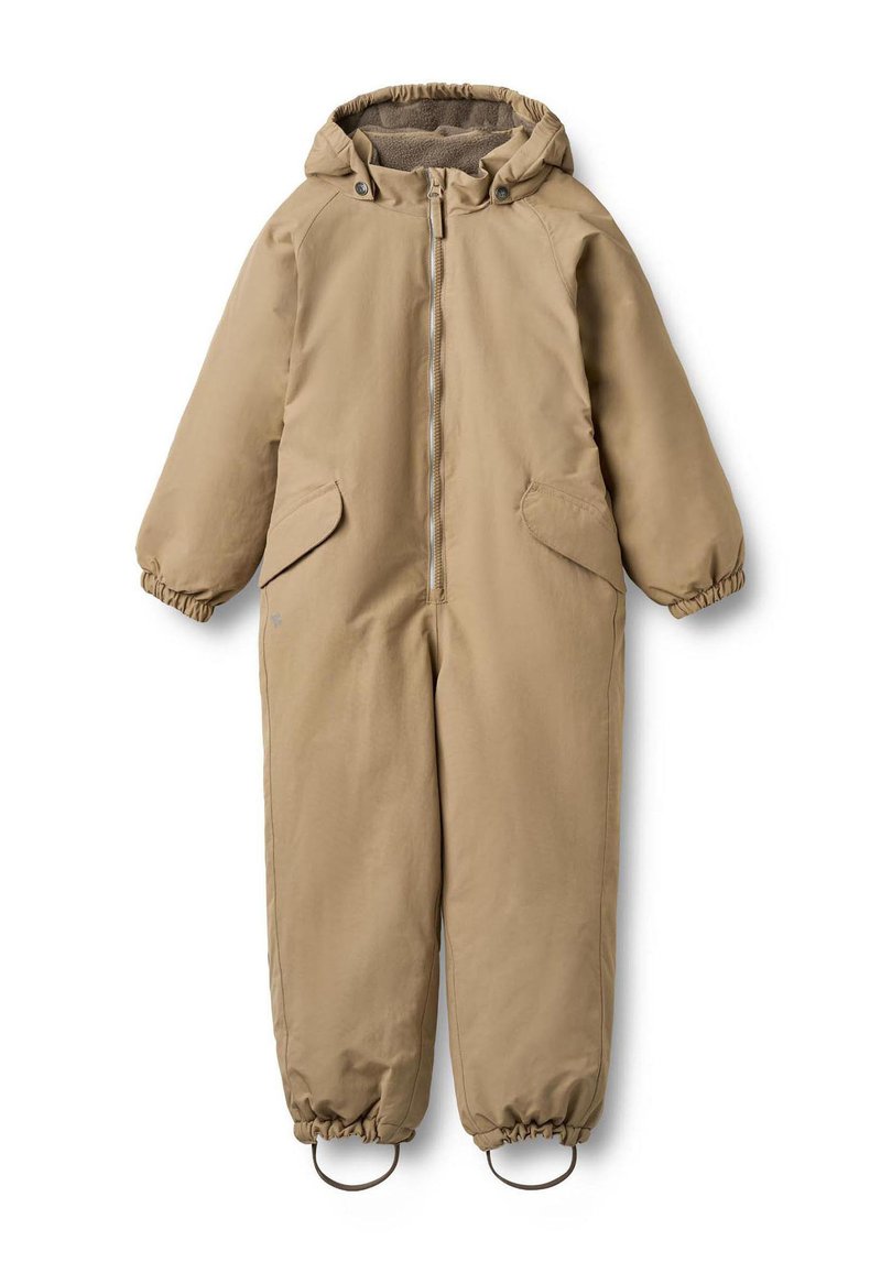 Bēša tonēta viengabala virsdrēbes ar rāvējslēdzēja aizdari priekšpusē, elastīgām aprocēm, kapuci un divām sānu kabatām. Gluda auduma virskārta ar mīkstu, siltu oderi.