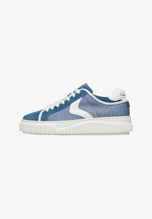 Low-top sneaker with blue mesh sides, white leather details, suede toe, thick white ridged sole, and white laces on a white background.