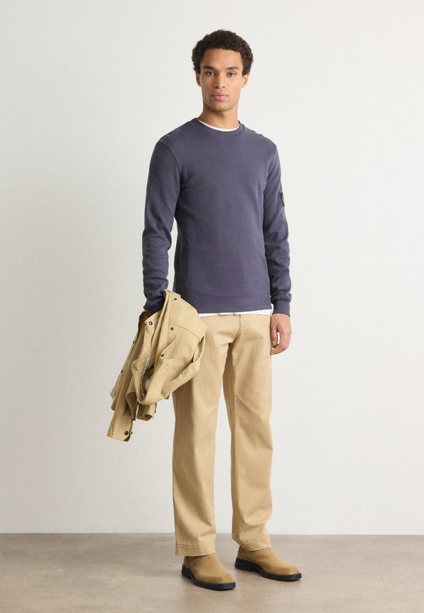 BADGE TEE - Long sleeved top - india ink2