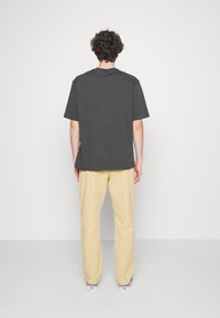 Levi's® XX CHINO EZ TAPER II - Calças - tan