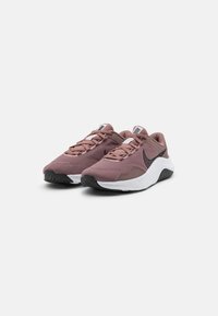 Nike Performance LEGEND ESSENTIAL 3 - Tenisice za trening - smokey mauve/black/white/platinum violet