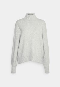 Jasnoszary sweter z golfem o luźnym kroju, z prążkowanymi mankietami i obrębem. Wykonany z miękkiego dzianinowego materiału o gładkiej fakturze.
