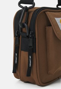 Carhartt WIP ESSENTIALS BAG SMALL UNISEX - Taška s příčným popruhem - tamarind