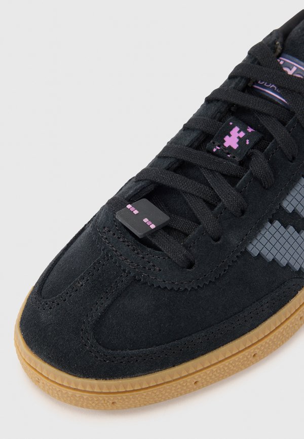 HANDBALL SPEZIAL J UNISEX - Trainers2