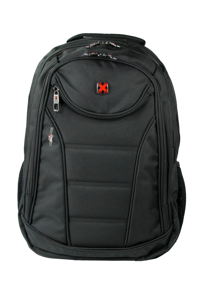 Sac à dos en tissu noir avec une surface texturée, plusieurs compartiments zippés, un dos rembourré et un logo rouge à l'avant.