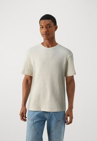 Jack & Jones JORLATEST KNITTED CREW NECK TEE - Navadna majica - ecru