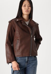 Gina Tricot OVERSIZED BIKER JACKET Imitatieleren jas brown