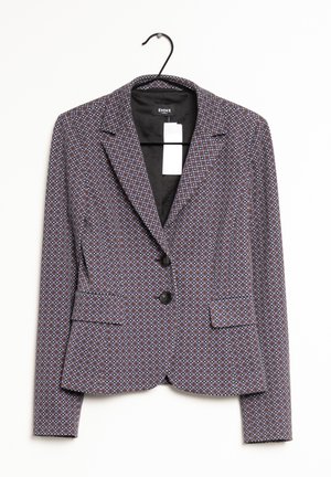 Gemusterter Blazer in Braun, Marineblau und Hellblau; verfügt über einen Reverskragen, zwei Fronttaschen, zwei Knöpfe und eine glatte Textur.