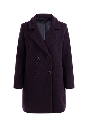 Lila, dupla gombos kabát, nyakkal, texturált anyagból, két elülső zsebbel és fekete gombokkal; sima bélés jellemzi.