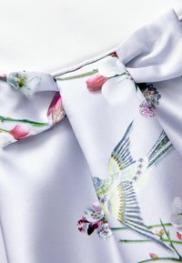 Baker by Ted Baker BIRD FLORAL  BOW  REGULAR FIT - Päevakleit - mint green