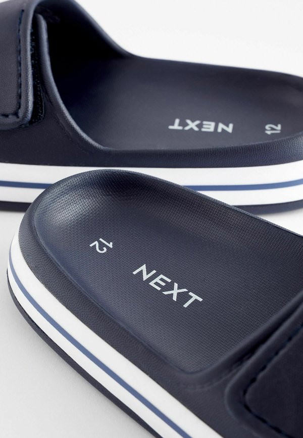 STRIPE – REGULAR FIT – Badesandale