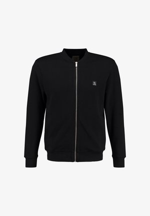 Czarna bluza z długim rękawem, zapinana na zamek, z prążkowanym kołnierzykiem i mankietami, przednimi kieszeniami oraz małą naszywką z logo na lewej piersi.