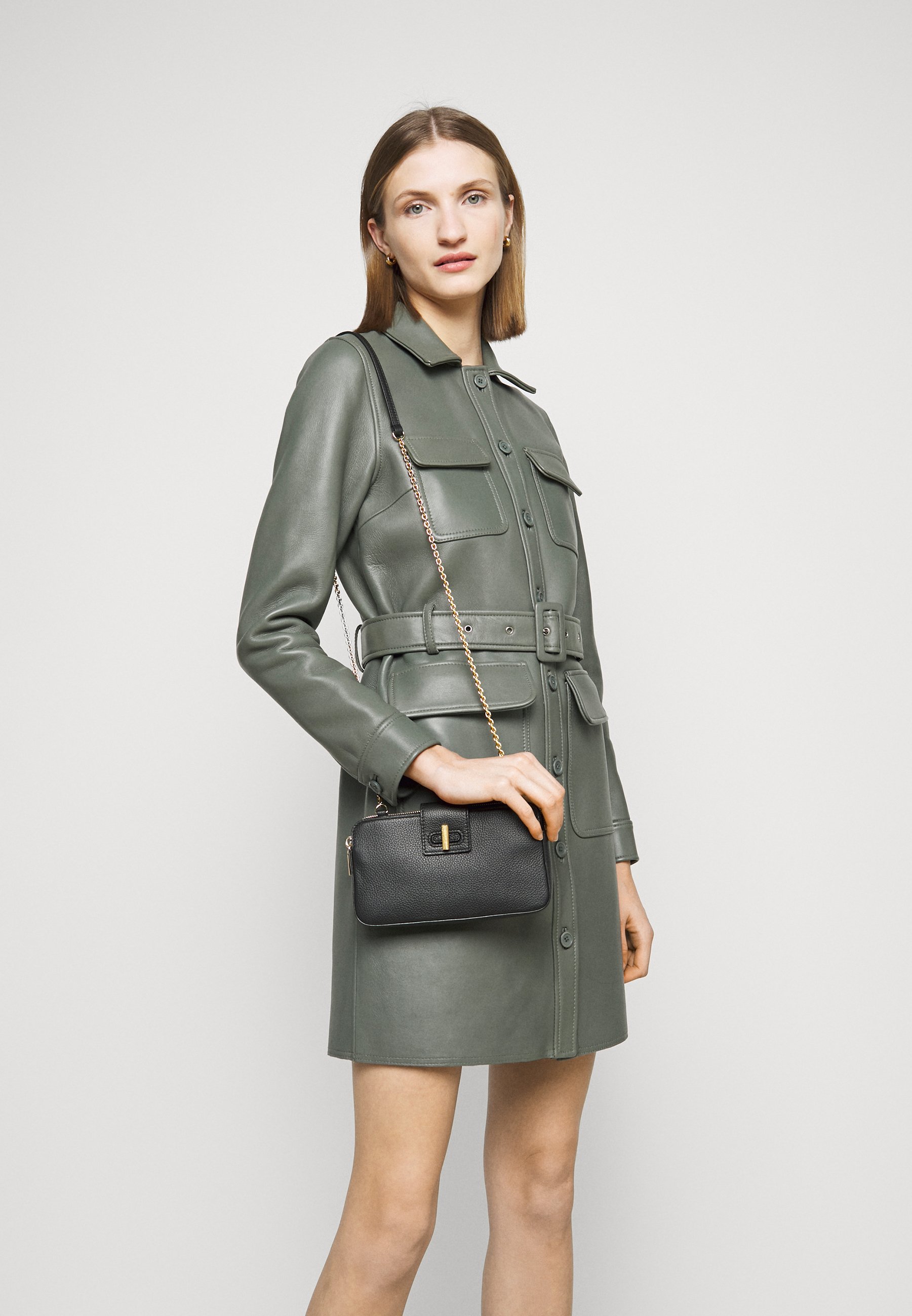 Coccinelle Fedra Across Body Bag Noir Black Zalando Co Uk