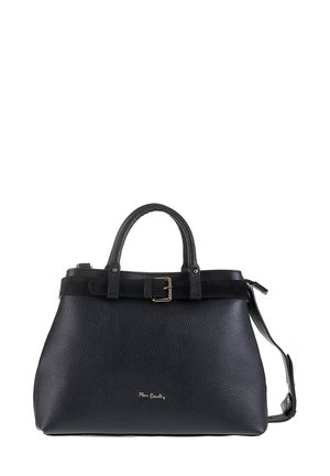 Borsa a tracolla in pelle nera con texture, manici doppi, una cinghia con fibbia sulla parte superiore e emblema dorato sul fronte.