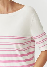 TATUUM T-Shirt print - off white