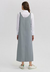 Touché Privé THICK STRAP - Maxi šaty - grey