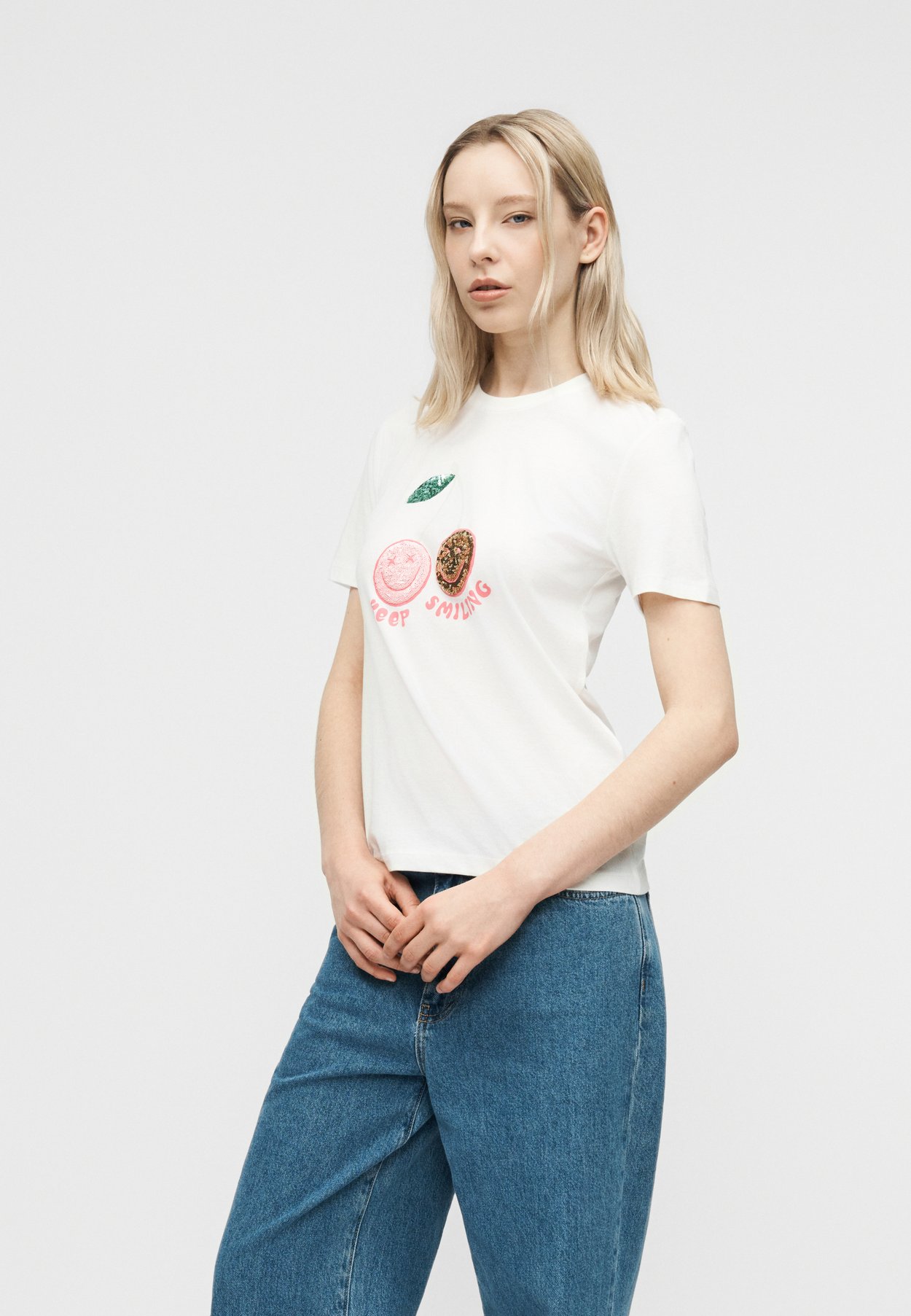 ONLKITA TEE