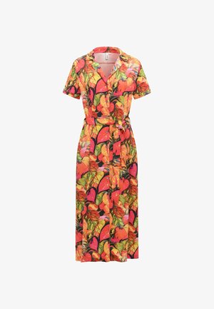 Kortærmet midi-kjole med knapper og livligt print af røde, orange og grønne blade samt matchende stofbælte i taljen.