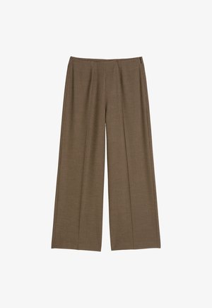 Brązowe spodnie o szerokich nogawkach z subtelnym wzorem w kratę, z prostym przodem i bocznym zamkiem, ułożone płasko na białym tle.