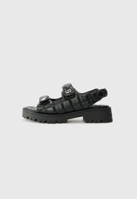 Valgt, black