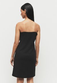 Next BOW BANDEAU - Robe de soirée - black