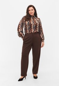 Zizzi WITH SMOCK - Pluus - earthy zig zag