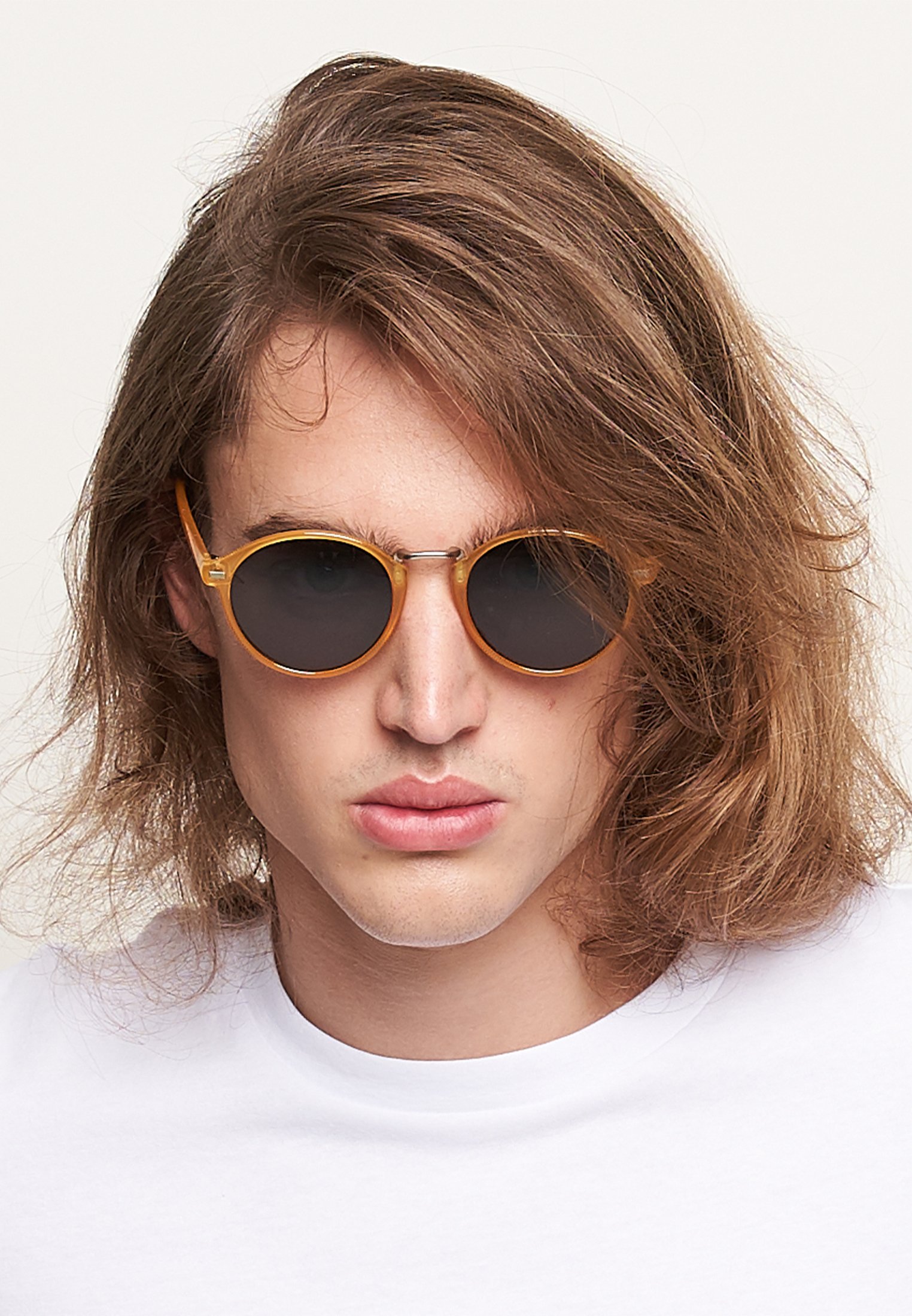 Meller NYASA - Occhiali da sole - Amber Carbon/giallo scuro - Zalando.it