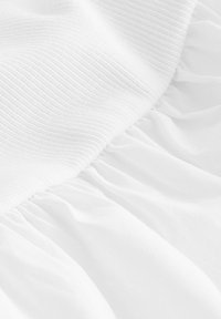 Next SUMMER MINI - REGULAR FIT - Haljina od žerseja - white