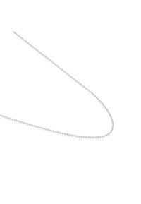 Collana in argento con anelli tondi piccoli, texture liscia e design semplice e continuo. La lunghezza è approssimativamente media.