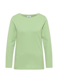 Camisa de algodón verde de manga larga con escote barco. Textura suave y lisa, diseño sencillo. No presenta patrones ni adornos adicionales.