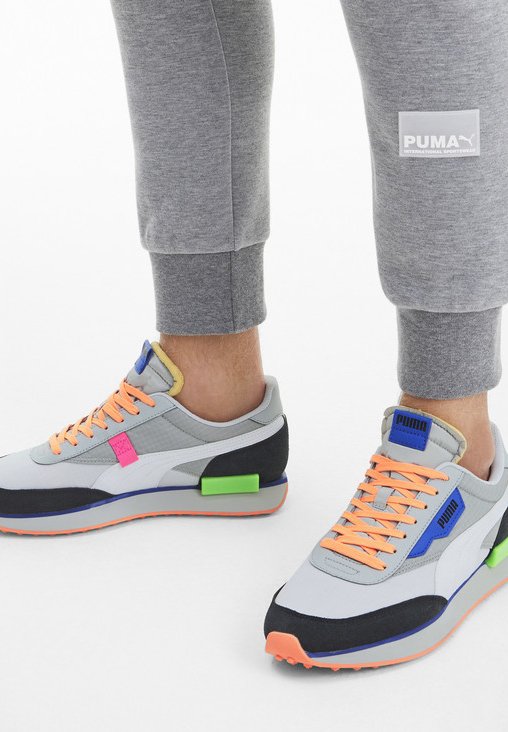 Puma FUTURE RIDER PLAY ON Groen / Bordeaux / Wit - Schoenen Lage sneakers  Heren € 90,00
