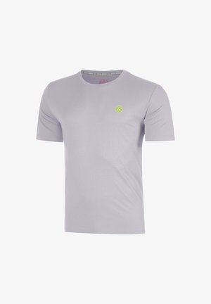 T-shirt viola chiaro a maniche corte con scollo rotondo e piccolo logo giallo rotondo sul petto sinistro.