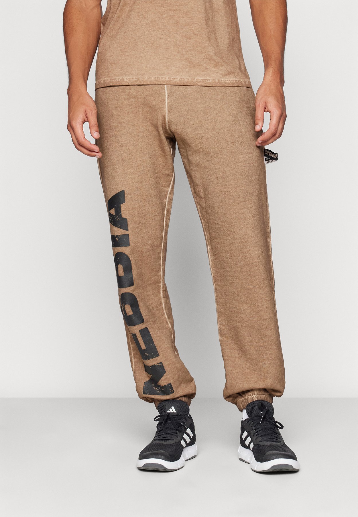 WASHED OFF GYM SWEATPANTS BAGGY STYLE GYM BRO