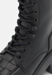 Nubikk Botines con plataforma - black