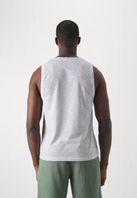 Puma STUDIO FOUNDATION WASH TANK - Felső - silver mist