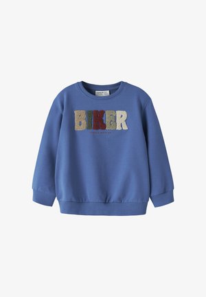 Felpa blu a maniche lunghe per bambini con scritta multicolore in rilievo "BIKER" e piccola scritta "WHEELS MODE ON" sotto sul davanti.