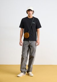 Thumbnail Image 3