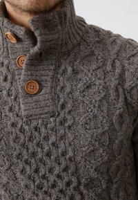 Pier One Jersey de punto - taupe