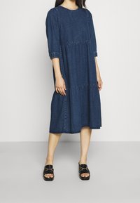 Noisy May Maxiklänning - blue denim