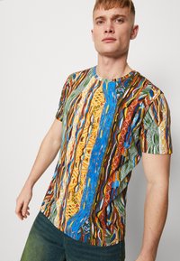Carlo Colucci UNISEX - Marškinėliai su spaudiniu - petrol/yellow/green/offwhite