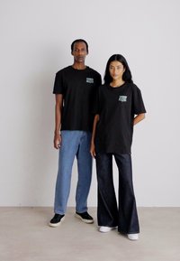 Tommy Jeans POP UNISEX - Camiseta estampada - black
