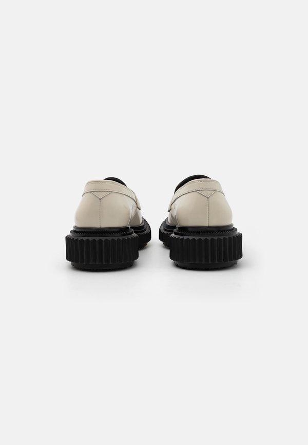 TYPE 182 UNISEX - Slip-ons4